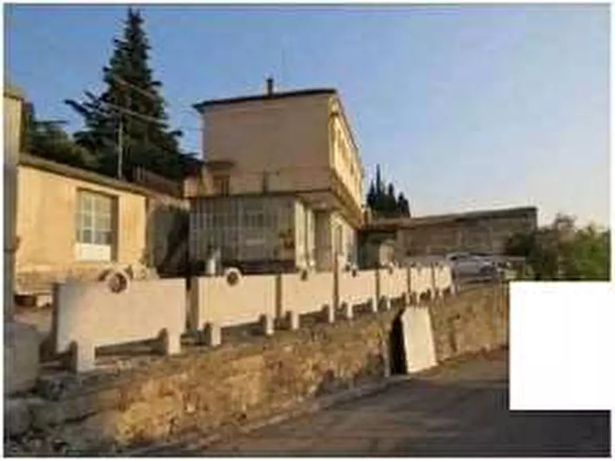 Immagine 2 di Capannone industriale in vendita  in Località Gamberon 17 a Caprino Veronese