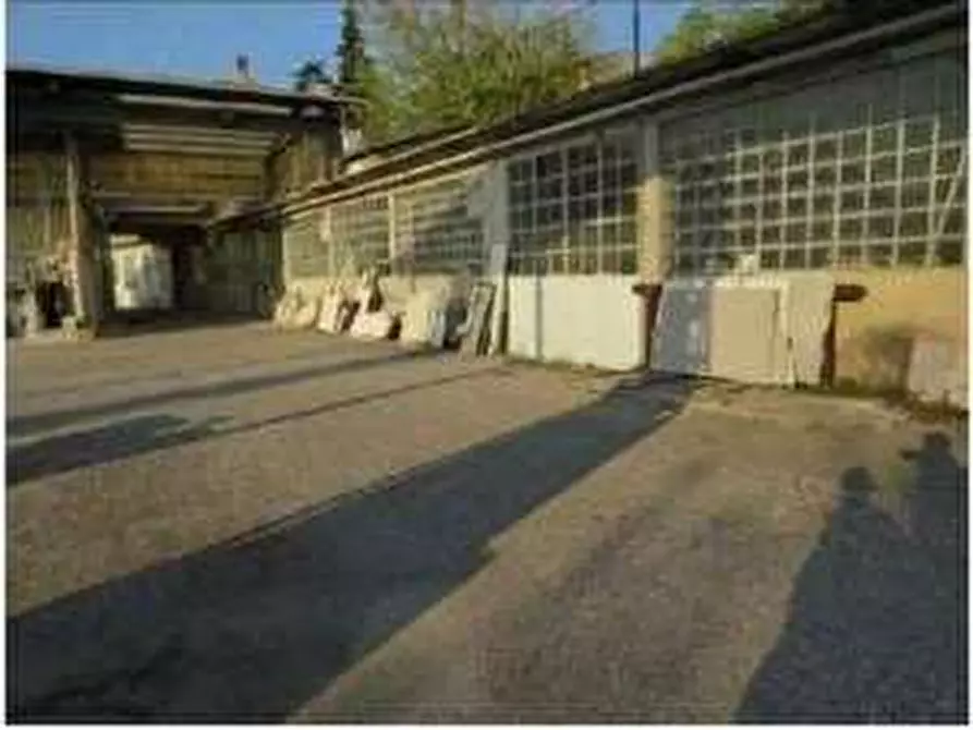 Immagine 12 di Capannone industriale in vendita  in Località Gamberon 17 a Caprino Veronese