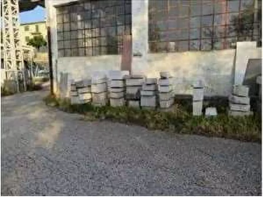 Immagine 15 di Capannone industriale in vendita  in Località Gamberon 17 a Caprino Veronese