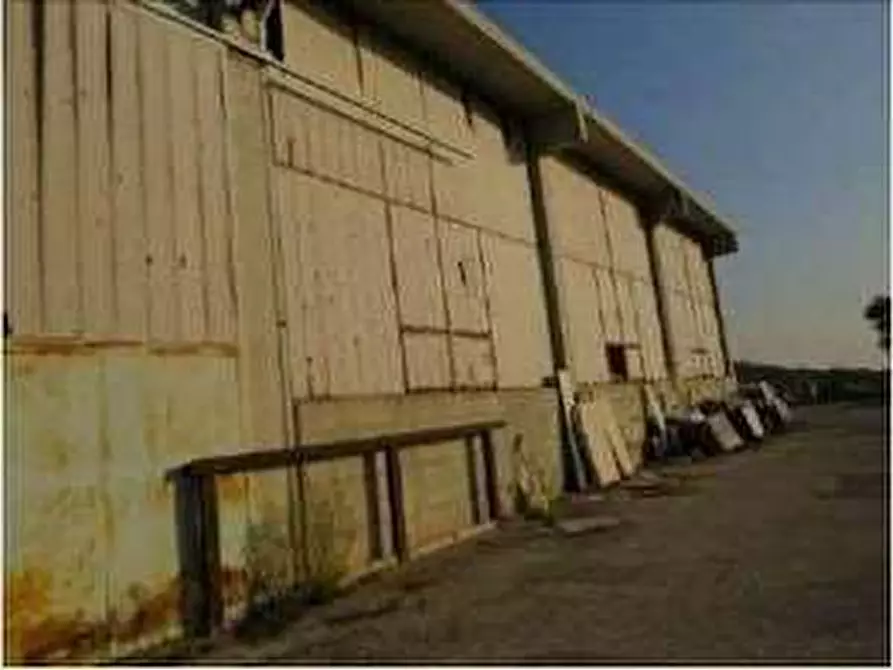 Immagine 17 di Capannone industriale in vendita  in Località Gamberon 17 a Caprino Veronese