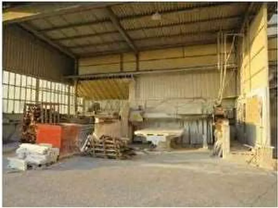 Immagine 20 di Capannone industriale in vendita  in Località Gamberon 17 a Caprino Veronese