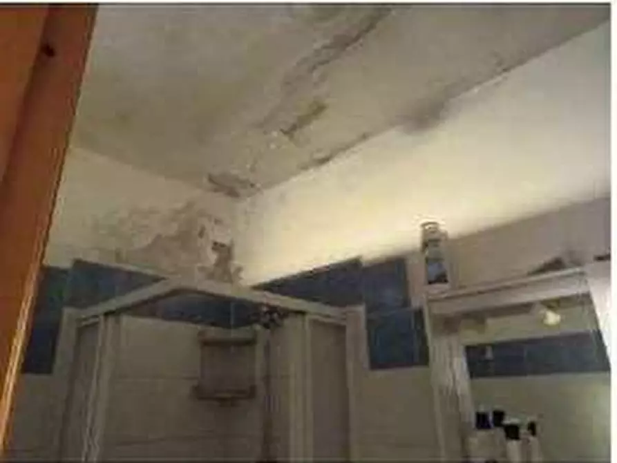 Immagine 25 di Capannone industriale in vendita  in Località Gamberon 17 a Caprino Veronese