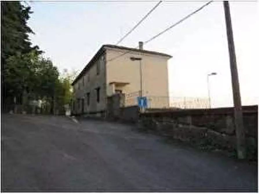 Immagine 28 di Capannone industriale in vendita  in Località Gamberon 17 a Caprino Veronese