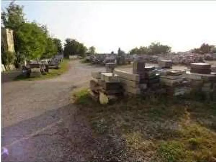 Immagine 46 di Capannone industriale in vendita  in Località Gamberon 17 a Caprino Veronese