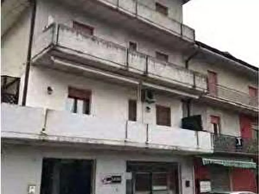 Immagine 3 di Negozio in vendita  in Via Calcinaro 747 a Salizzole