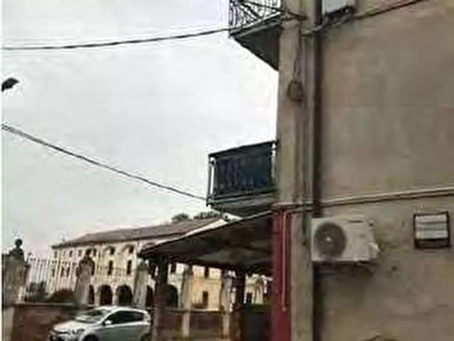 Immagine 8 di Negozio in vendita  in Via Calcinaro 747 a Salizzole