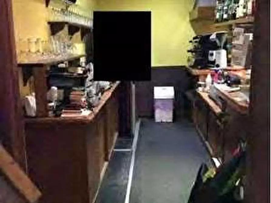 Immagine 13 di Negozio in vendita  in Via Calcinaro 747 a Salizzole