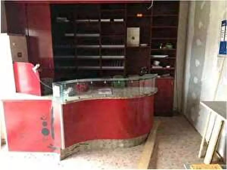 Immagine 24 di Negozio in vendita  in Via Calcinaro 747 a Salizzole