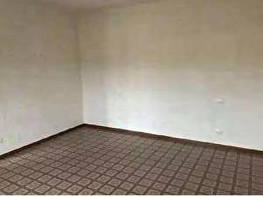 Immagine 94 di Negozio in vendita  in Via Calcinaro 747 a Salizzole