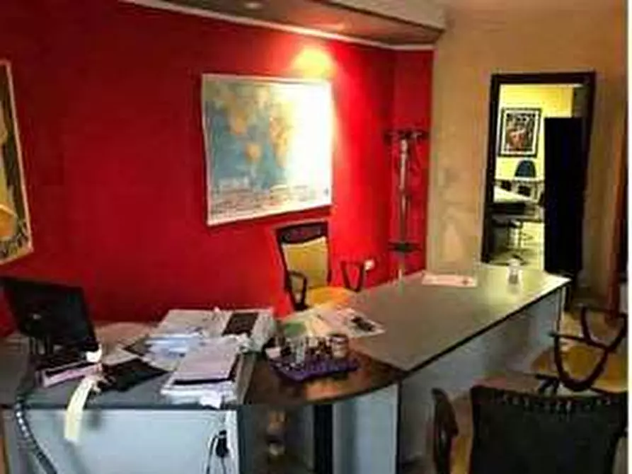 Immagine 102 di Negozio in vendita  in Via Calcinaro 747 a Salizzole