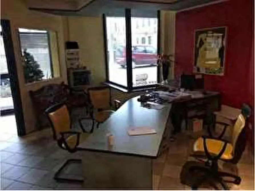 Immagine 103 di Negozio in vendita  in Via Calcinaro 747 a Salizzole