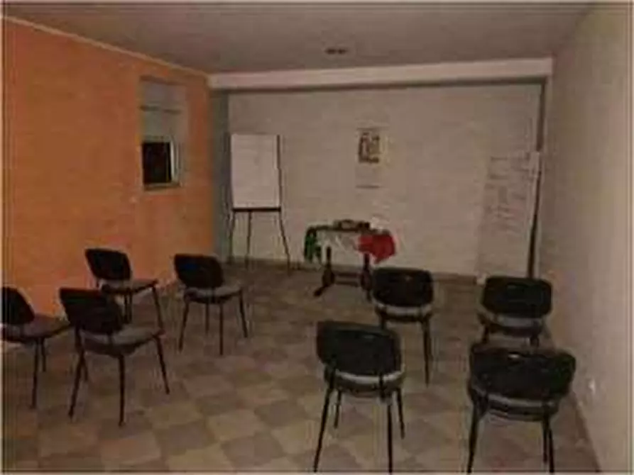 Immagine 107 di Negozio in vendita  in Via Calcinaro 747 a Salizzole