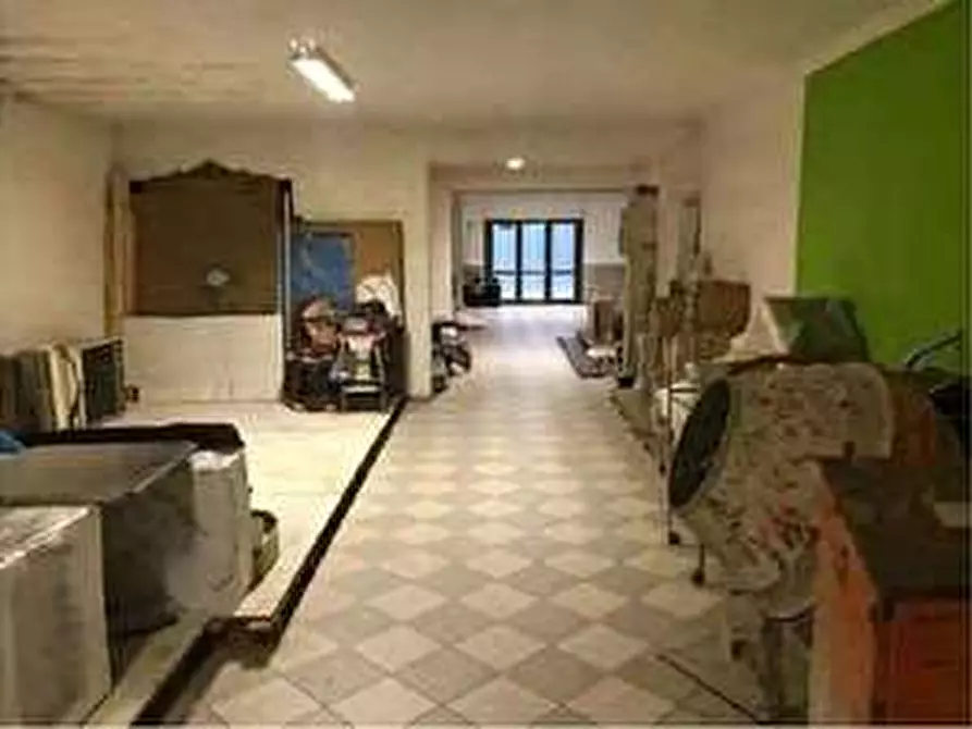 Immagine 113 di Negozio in vendita  in Via Calcinaro 747 a Salizzole