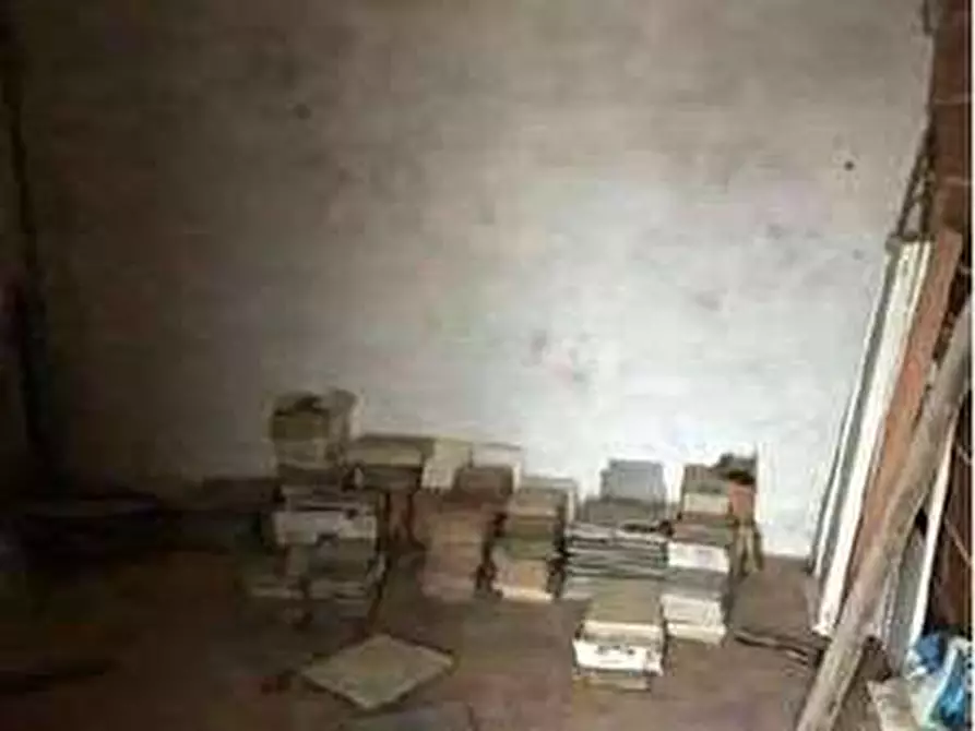 Immagine 136 di Negozio in vendita  in Via Calcinaro 747 a Salizzole