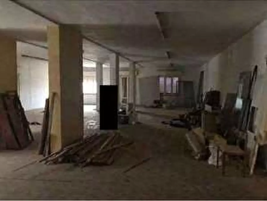 Immagine 148 di Negozio in vendita  in Via Calcinaro 747 a Salizzole