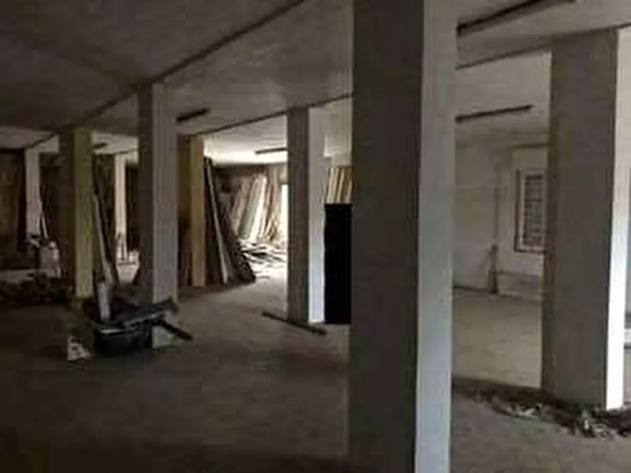 Immagine 151 di Negozio in vendita  in Via Calcinaro 747 a Salizzole