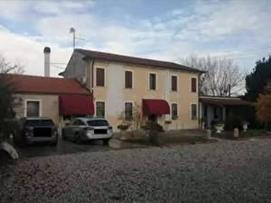 Immagine 1 di Porzione di casa in vendita  in Via Ca' Rotte  11 a Cerea