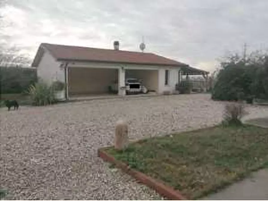 Immagine 29 di Porzione di casa in vendita  in Via Ca' Rotte  11 a Cerea