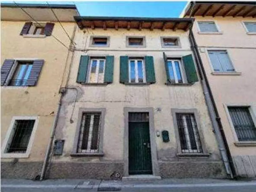 Immagine 1 di Porzione di casa in vendita  in Via Mantovana  8 a Castelnuovo Del Garda