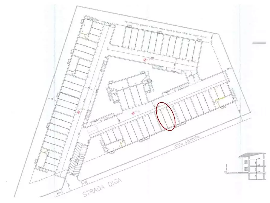 Immagine 6 di Garage in vendita  in Via goffredo mameli 19 a Castelnuovo Del Garda