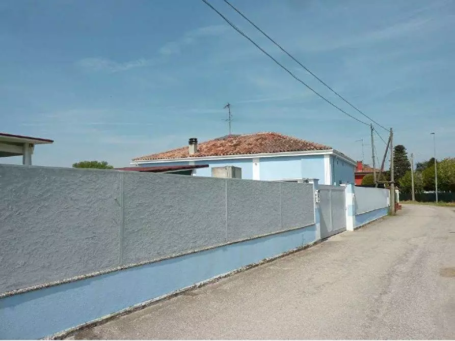 Immagine 2 di Porzione di casa in vendita  in Via Codalunga 4 a Legnago