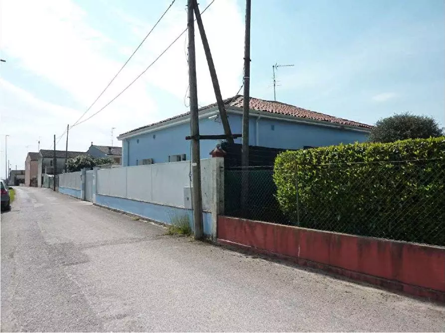 Immagine 3 di Porzione di casa in vendita  in Via Codalunga 4 a Legnago