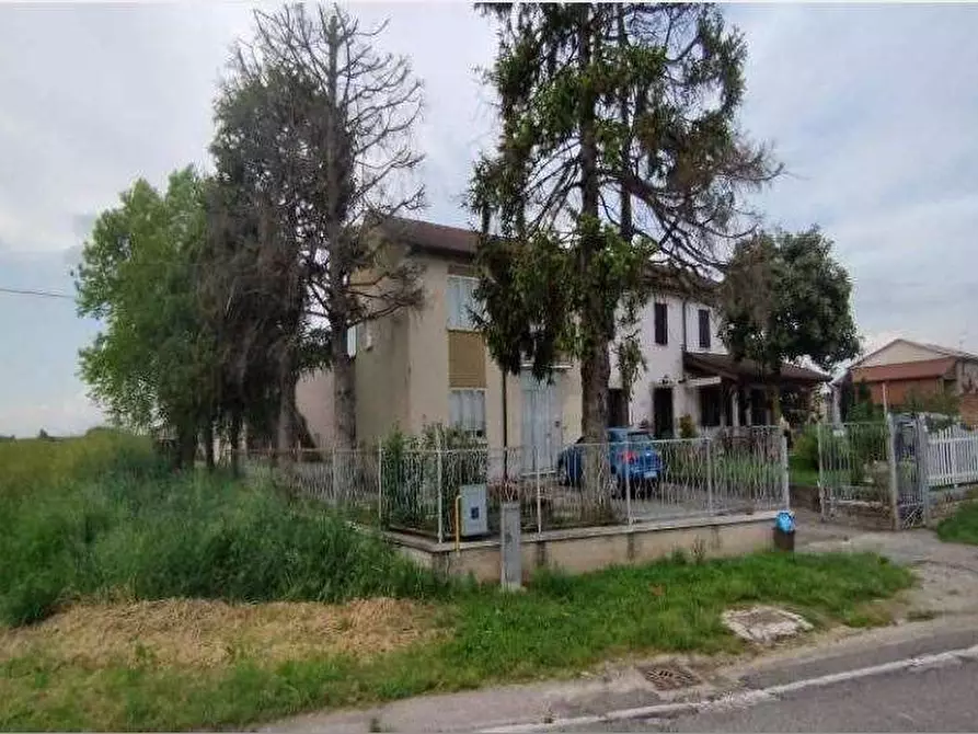 Immagine 2 di Porzione di casa in vendita  in Via Spin  14 a Nogara