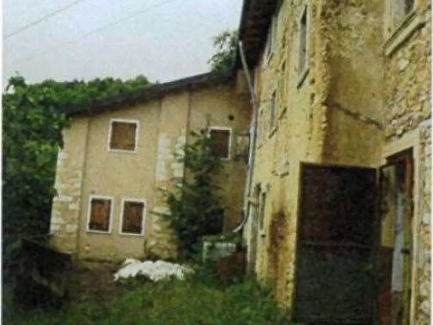 Immagine 7 di Porzione di casa in vendita  in Località Burgagnani a Badia Calavena