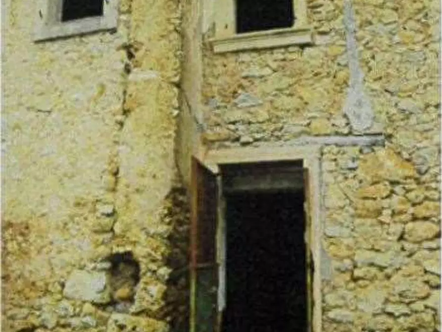 Immagine 14 di Porzione di casa in vendita  in Località Burgagnani a Badia Calavena