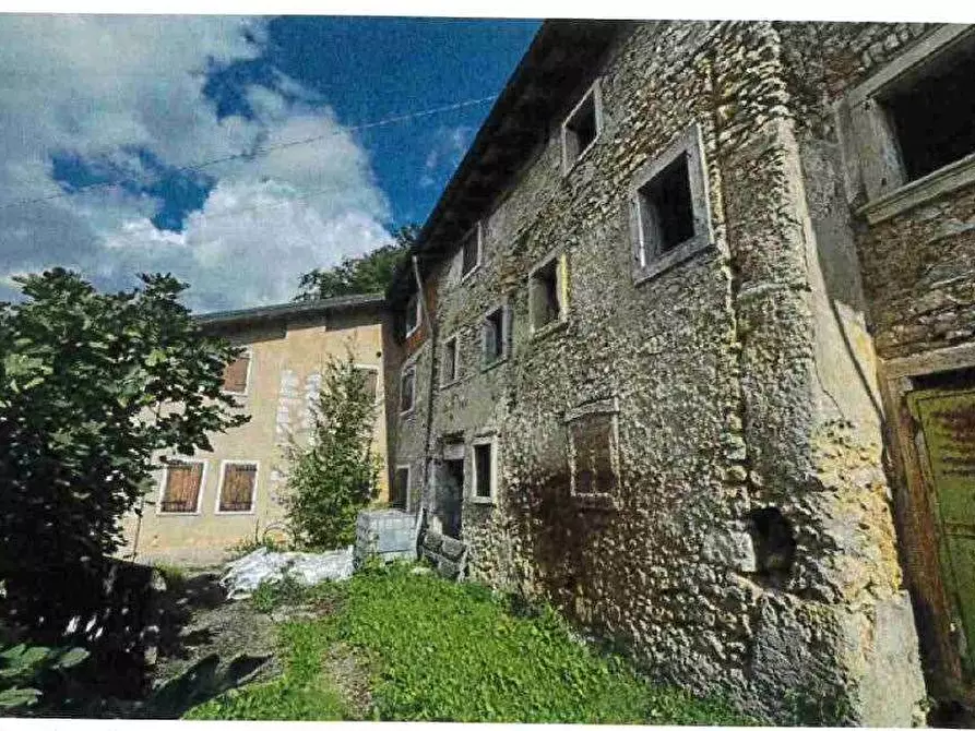Immagine 2 di Porzione di casa in vendita  in Località Burgagnani snc a Badia Calavena