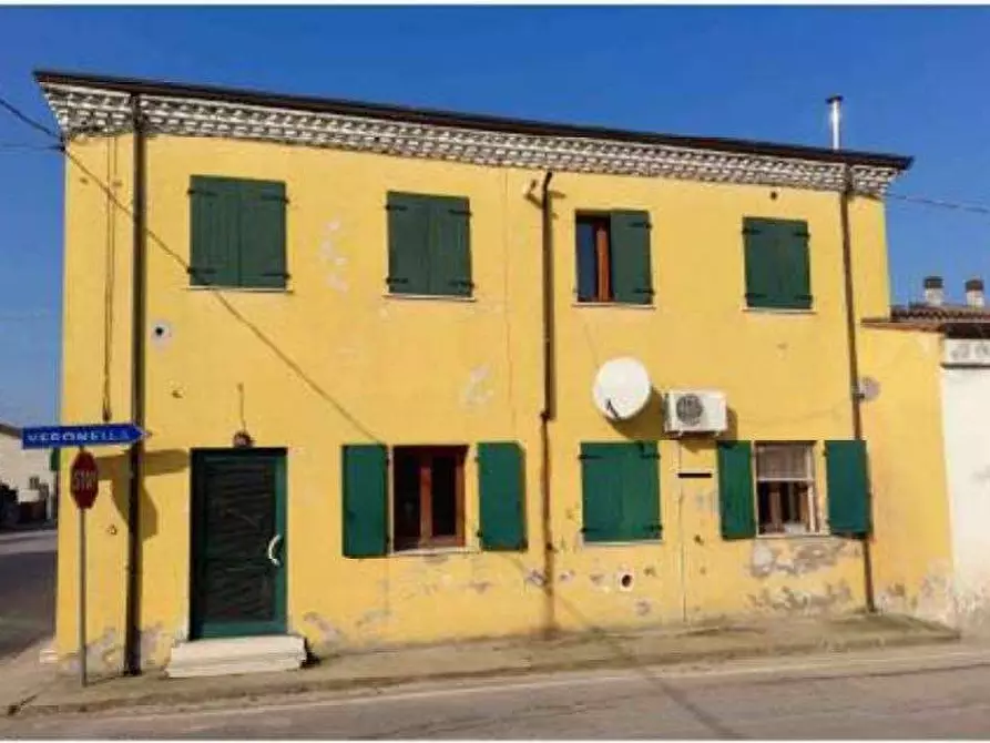 Immagine 2 di Appartamento in vendita  in via Villaraspa  57 a Albaredo D'adige