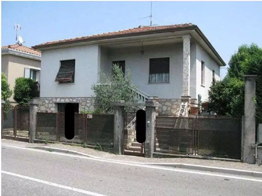 Immagine 1 di Porzione di casa in vendita  in Via G. Marconi 47 a Cavaion Veronese