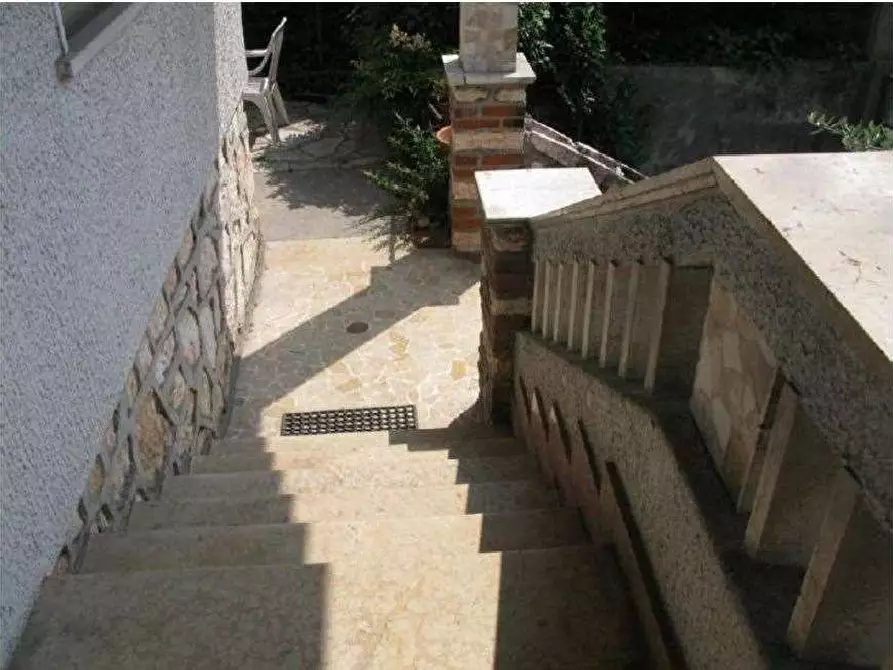 Immagine 4 di Porzione di casa in vendita  in Via G. Marconi 47 a Cavaion Veronese