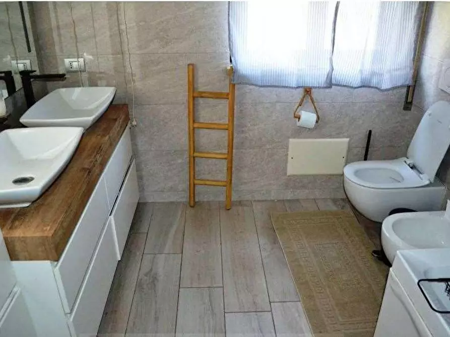 Immagine 15 di Appartamento in vendita  in Via Monsignor G. Fontana 21 a Isola Della Scala