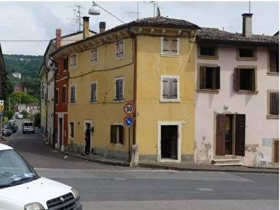 Immagine 2 di Porzione di casa in vendita  in Via San Giovanni Di Dio 1 a Mezzane Di Sotto