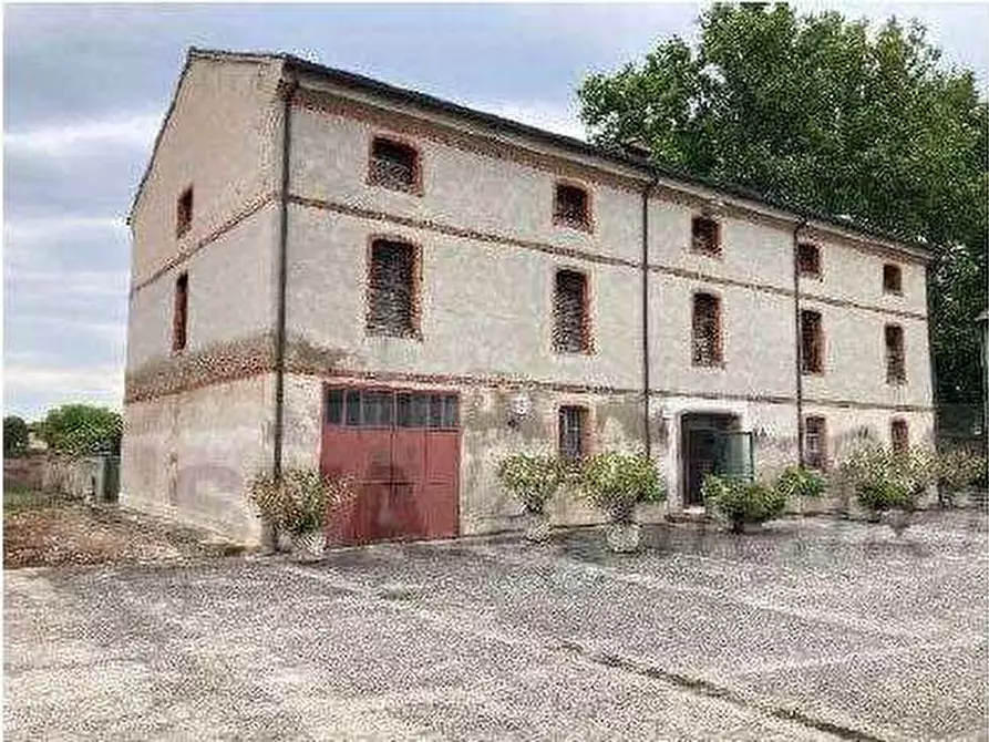 Immagine 2 di Porzione di casa in vendita  in Via Capitello 622 a Castagnaro