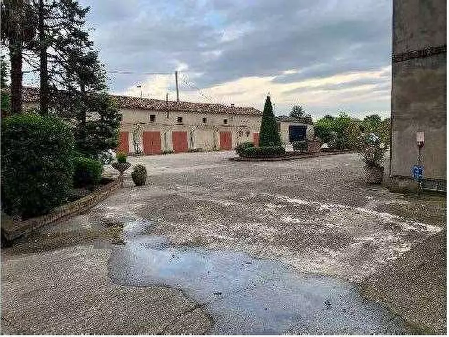 Immagine 3 di Porzione di casa in vendita  in Via Capitello 622 a Castagnaro