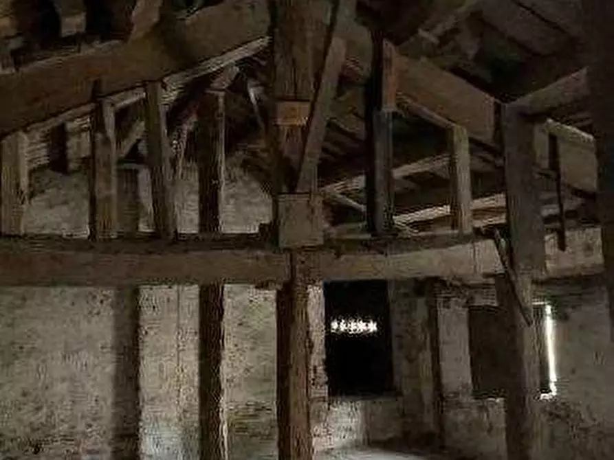 Immagine 43 di Porzione di casa in vendita  in Via Capitello 622 a Castagnaro