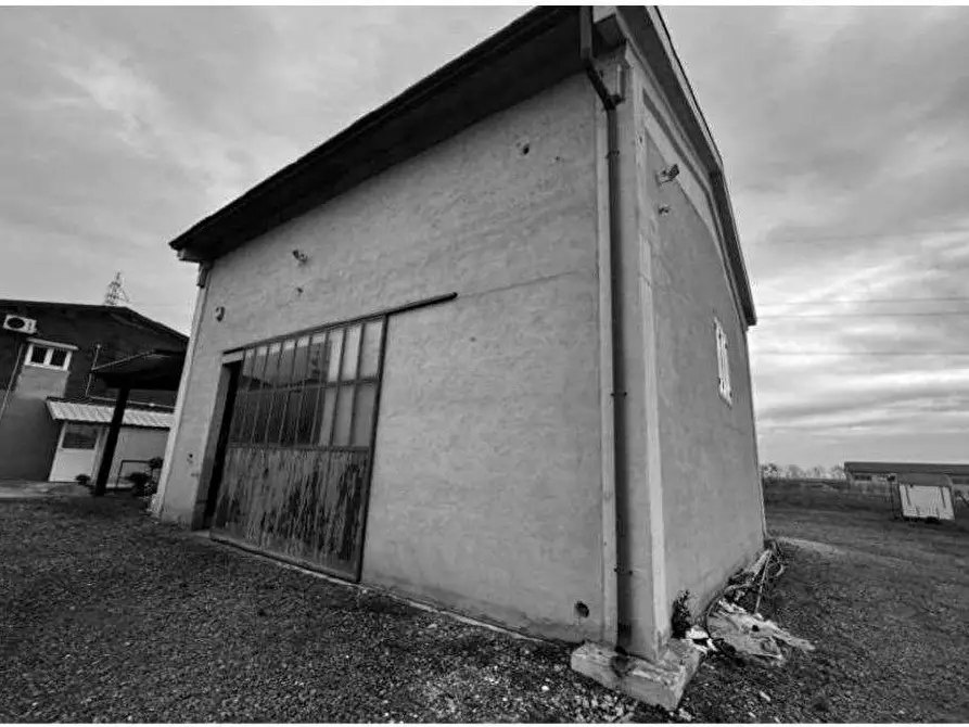 Immagine 1 di Porzione di casa in vendita  in Via Alpone 16 a Buttapietra