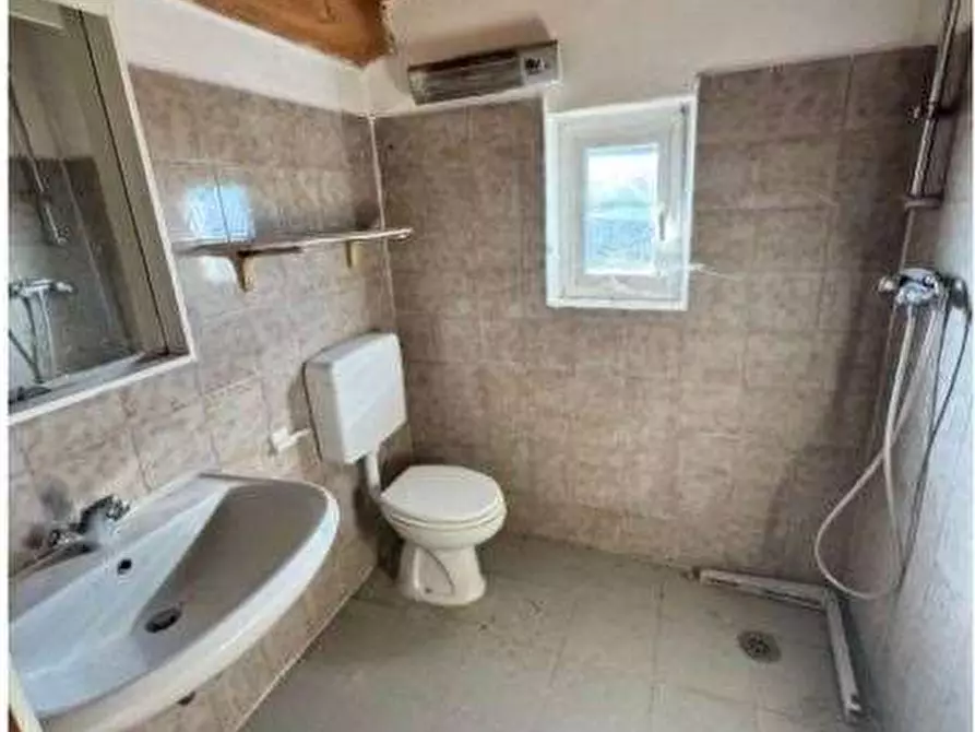 Immagine 17 di Porzione di casa in vendita  in Via Alpone 16 a Buttapietra