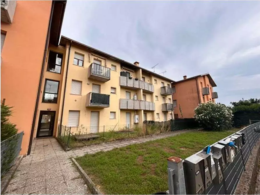 Immagine 3 di Appartamento in vendita  in Via Renato Zoppi 14 a Monteforte D'alpone