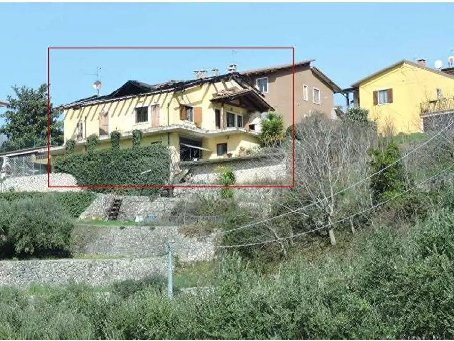 Immagine 1 di Villa in vendita  in Via Palazzin 5 a Negrar di Valpolicella