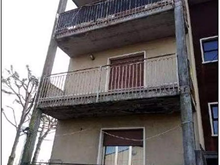 Immagine 5 di Appartamento in vendita  in Via Gramsci 68/A a Villafranca Di Verona