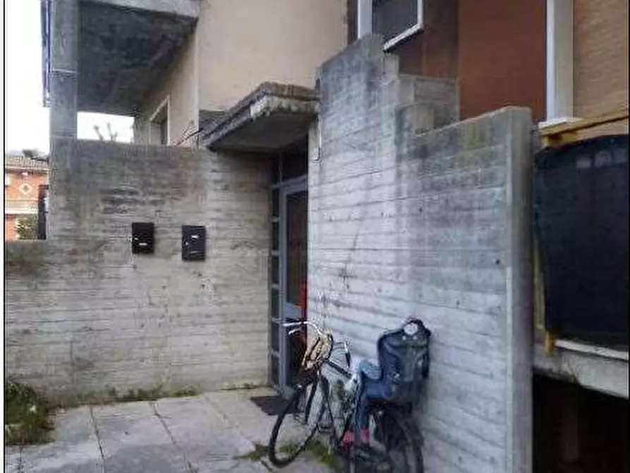 Immagine 8 di Appartamento in vendita  in Via Gramsci 68/A a Villafranca Di Verona