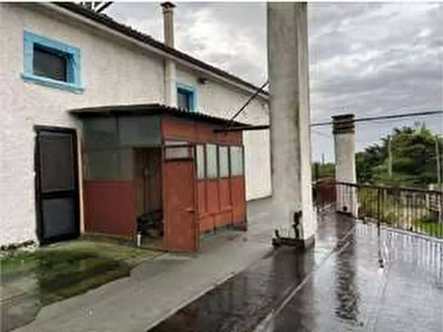 Immagine 18 di Porzione di casa in vendita  in Via Madonnina di Prabiano 11 a Villafranca Di Verona