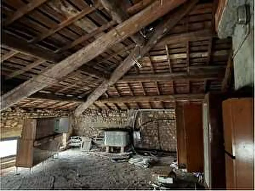 Immagine 45 di Porzione di casa in vendita  in Via Madonnina di Prabiano 11 a Villafranca Di Verona