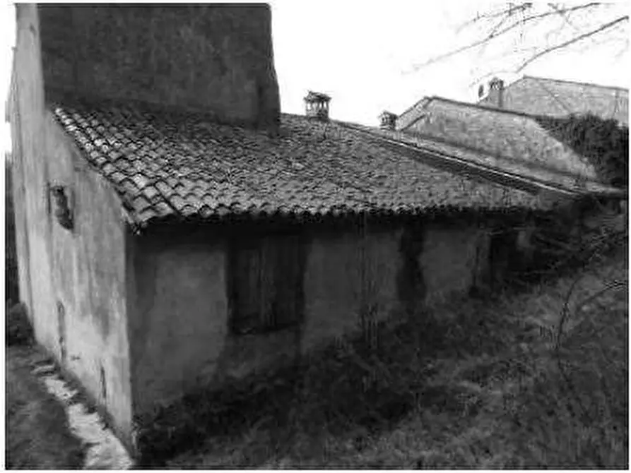 Immagine 2 di Porzione di casa in vendita  in Contrada Vanti 1 a Badia Calavena