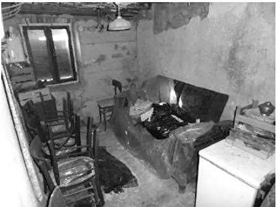 Immagine 10 di Porzione di casa in vendita  in Contrada Vanti 1 a Badia Calavena