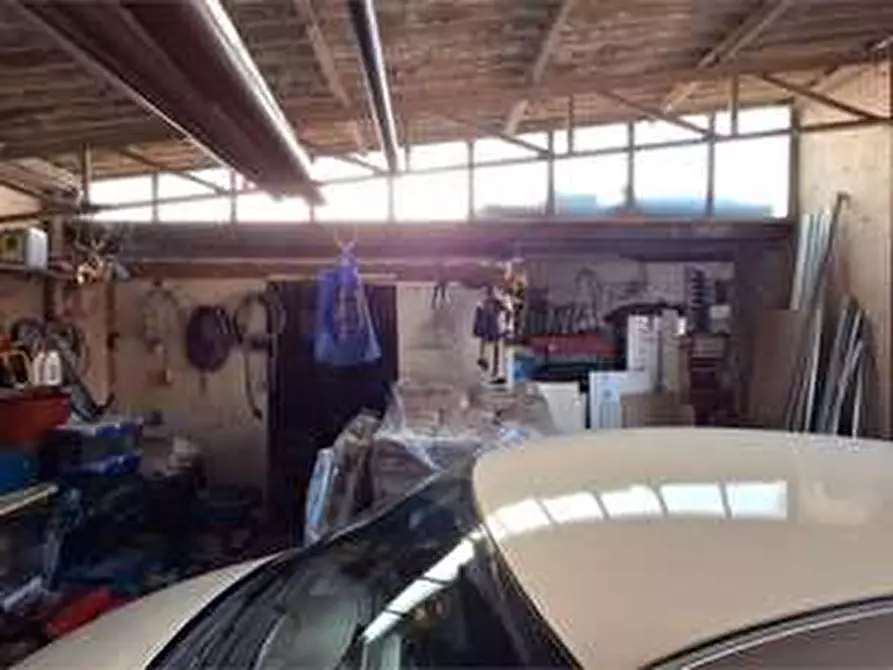 Immagine 38 di Porzione di casa in vendita  in Via Duca degli Abruzzi 59 a Villafranca Di Verona