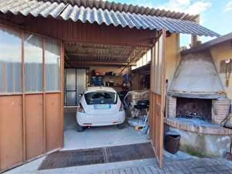 Immagine 41 di Porzione di casa in vendita  in Via Duca degli Abruzzi 59 a Villafranca Di Verona